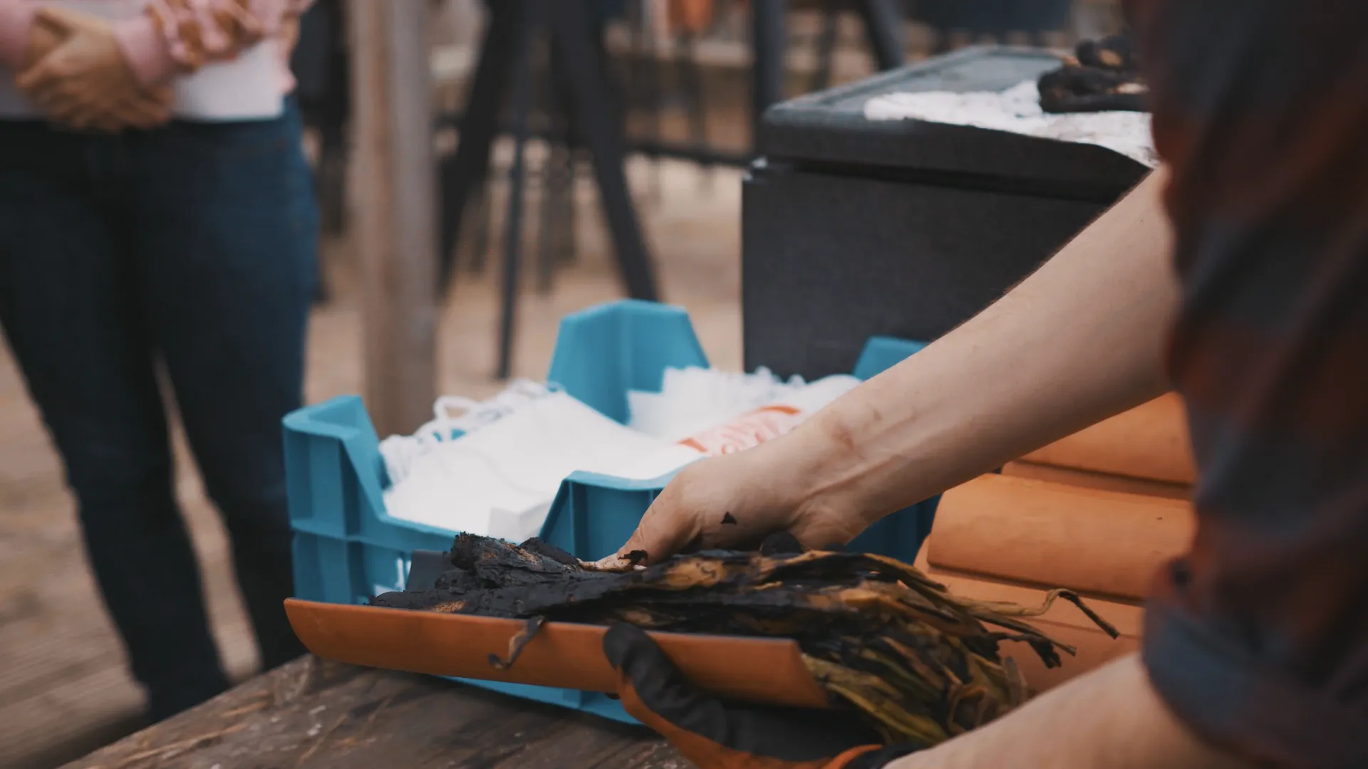 Fresh baked Calçots by La Calçotada